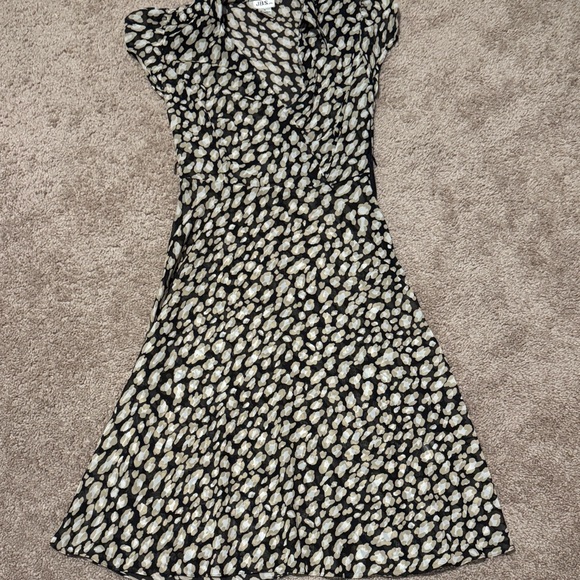 J.B.S. Elegant Black and Cream Patterned Midi Dress - Picture 1 of 2